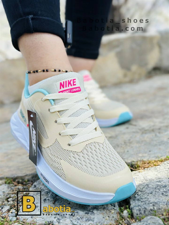 کتونی و کفش اسپرت نایک zoom کرم زنانه و دخترانه کتونی و کفش اسپرت نایک zoom کرم زنانه و دخترانه