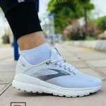 کتونی و کفش اسپرت بروکس آدرنالین جی تی اس 22 [ 22 Adrenaline GTS ] سفید مردانه و پسرانه