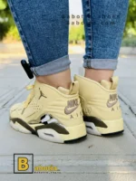 کتونی و کفش اسپرت نایک جردن 2023 کرم زنانه و دخترانه