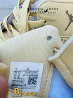 کتونی و کفش اسپرت نایک جردن 2023 کرم زنانه و دخترانه