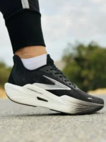 کتونی بروکس مدل Hyperion Max Gale 2 مشکی زیره سفید