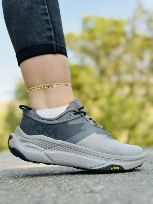 هوکا مدل ترانسپورت طوسی خاکستری