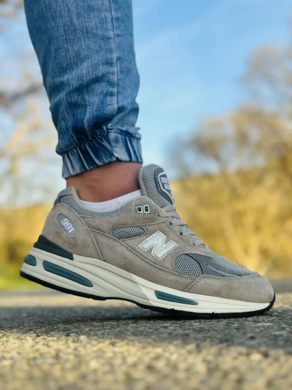 کتونی نیوبالانس 991 انگلیسی طوسی