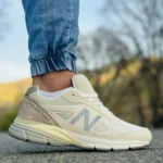 کتونی نیوبالانس 990 کرم