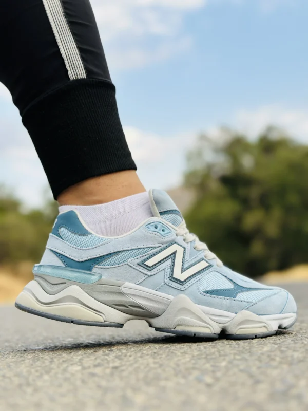 کفش نیوبالانس 9060 آبی روشن