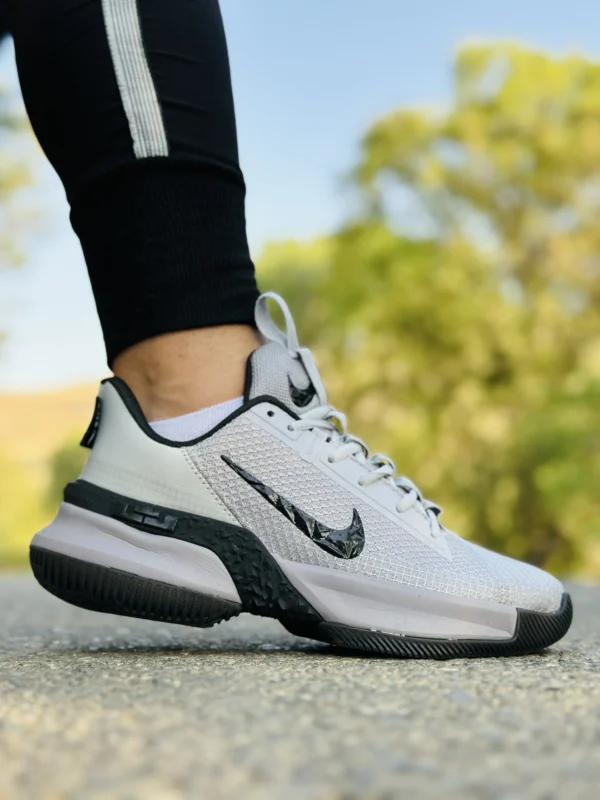 کفش نایک بسکتبالی مدل LeBron Ambassador 13 رنگ طوسی