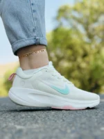 کفش نایک مدل لبخندی سفید