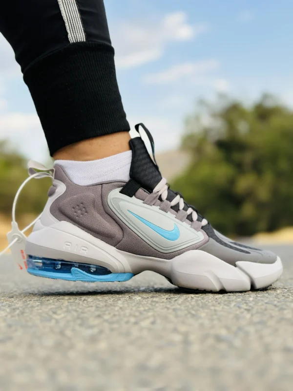 کفش و کتونی نایک ساواچ رنگ طوسی