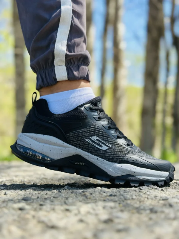 کتونی اسکیچرز آرچ فیت مشکی