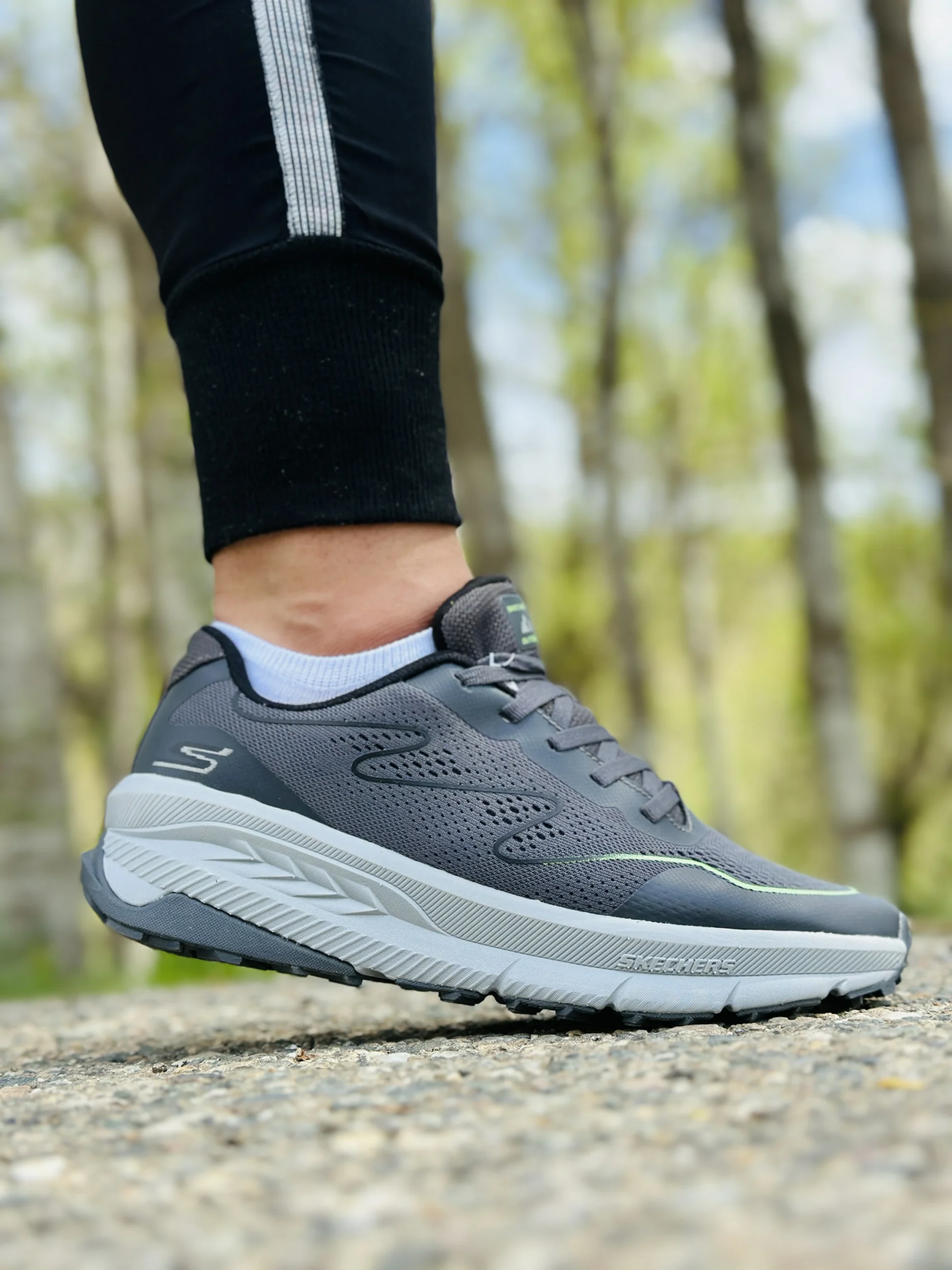 skechers-7330-03 کفش اسکیچرز مموری فوم طوسی